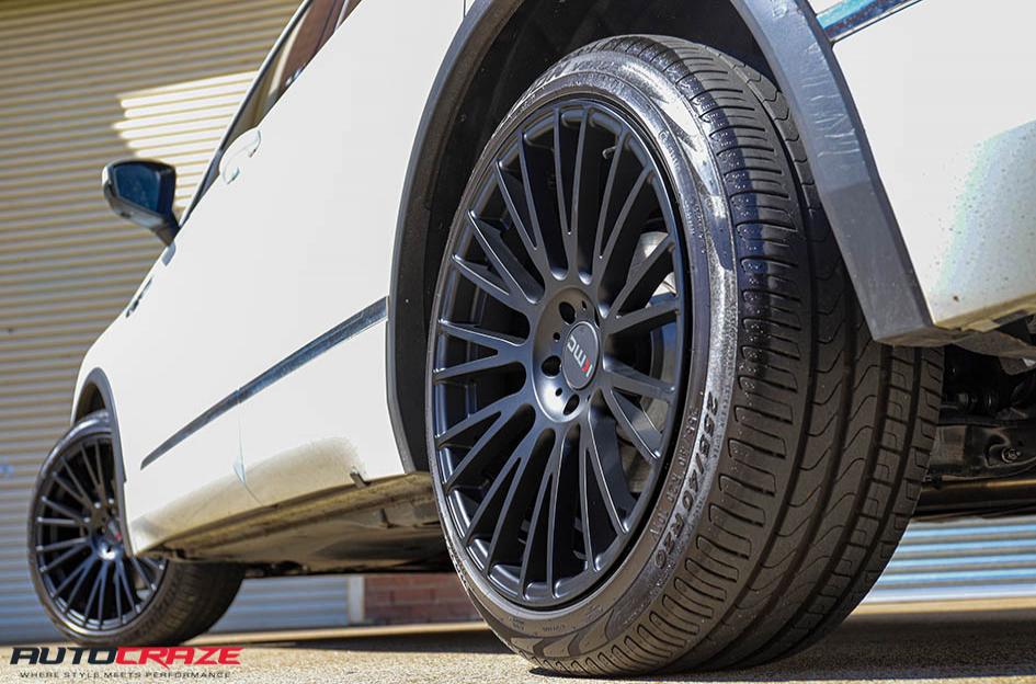 VOLKSWAGEN TIGUAN IMPACT SATIN BLACK